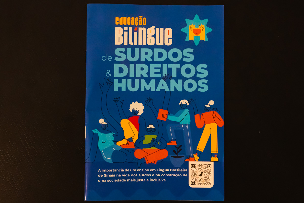 Cartilha sobre Educação Bilíngue de Surdos é publicada em parceria da ...